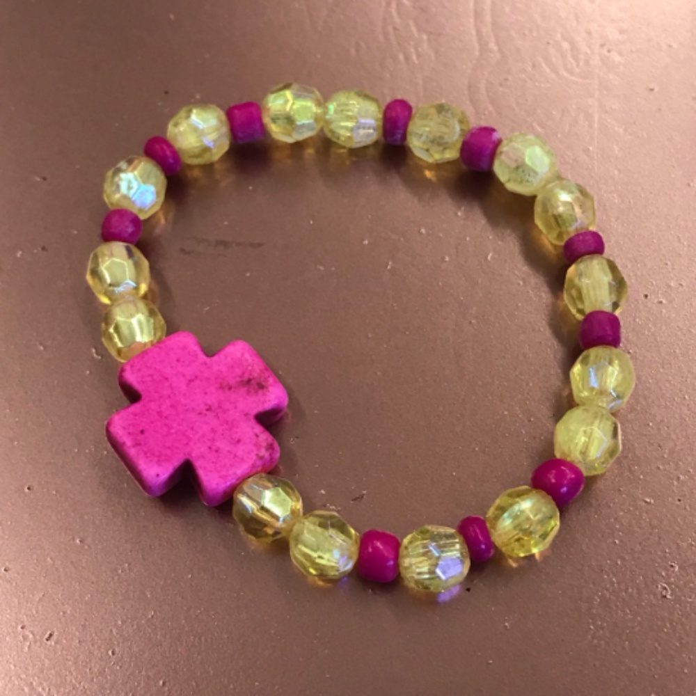 Girl's,  yellow/pink faceted, beaded bracelet,NEW